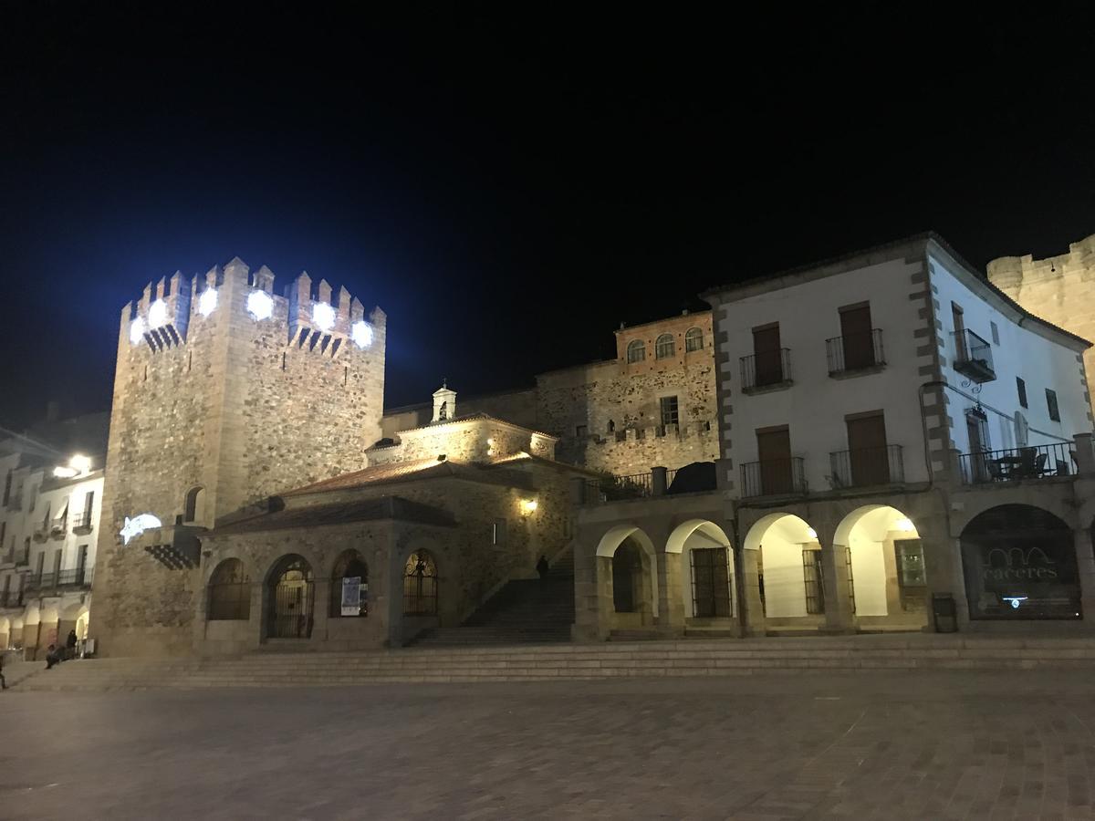 Adama Apartamento Turistico Caces Exterior foto